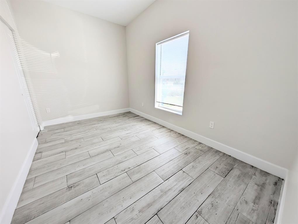 1562 W 26th Court - Photo 9