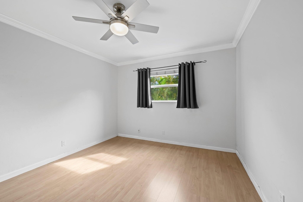 1012 Se 15th Street - Photo 23