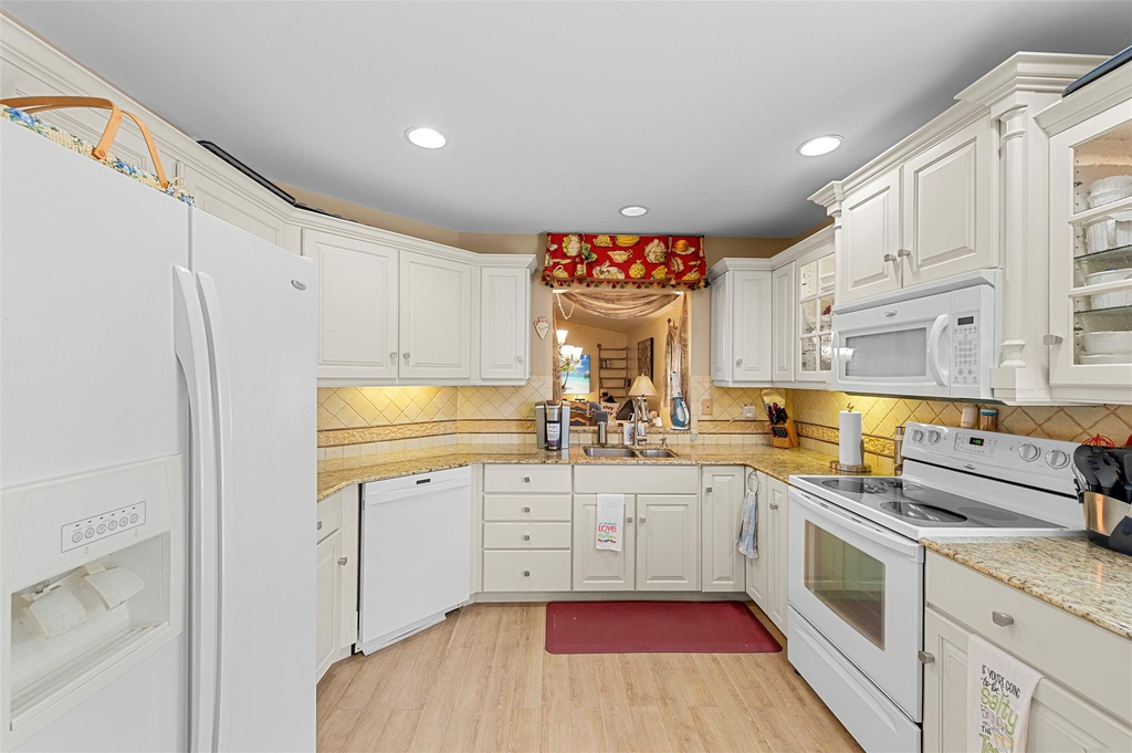 6809 Se Yorktown Drive - Photo 4