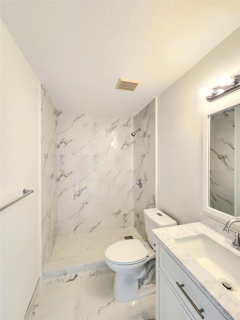 15145 Michelangelo Boulevard - Photo 12