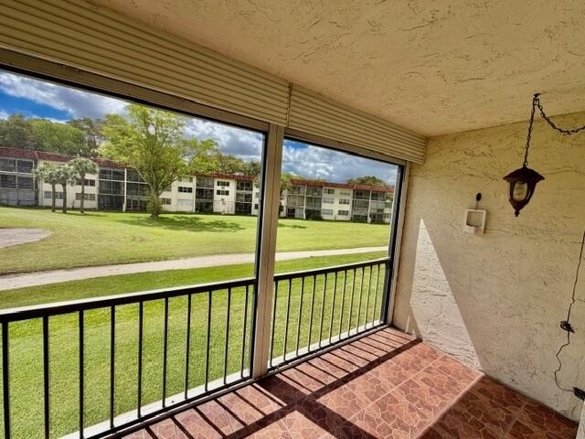 8940 S Hollybrook Boulevard - Photo 19