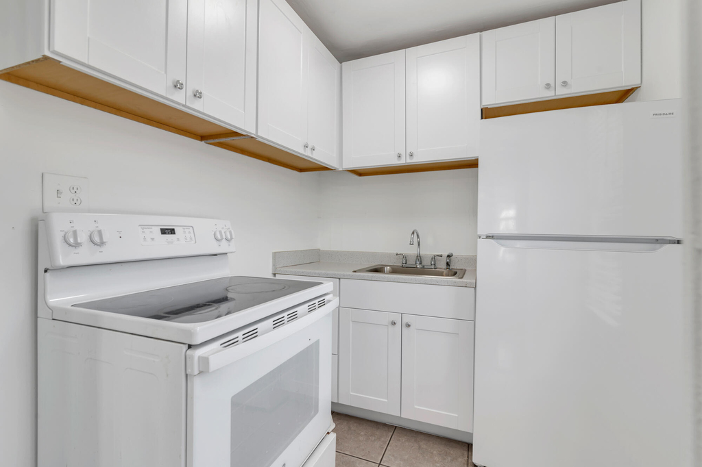 204 Conniston Road - Photo 6
