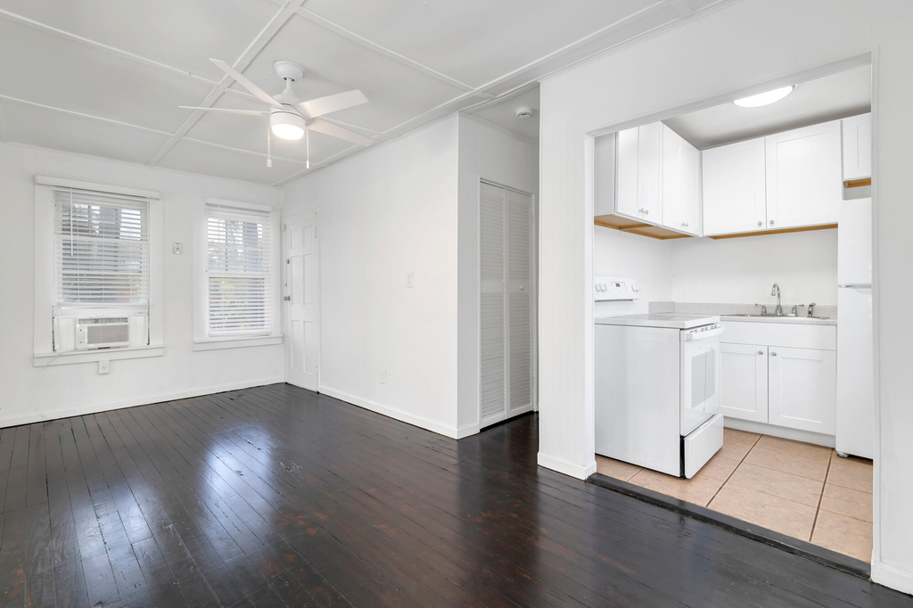 204 Conniston Road - Photo 3