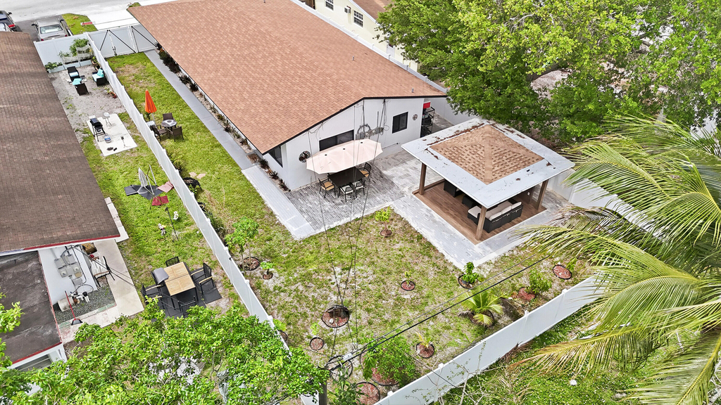 1320 Sw 34th Avenue - Photo 17