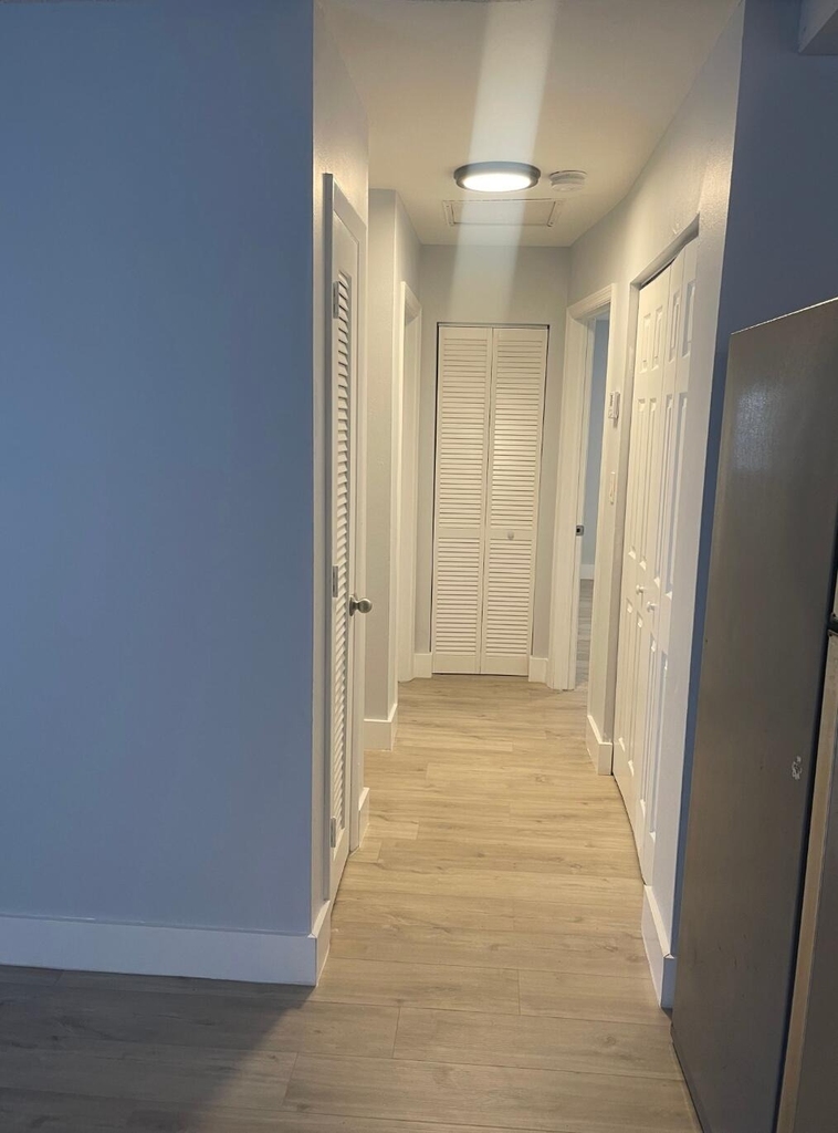 780 Ne 46th Court - Photo 4