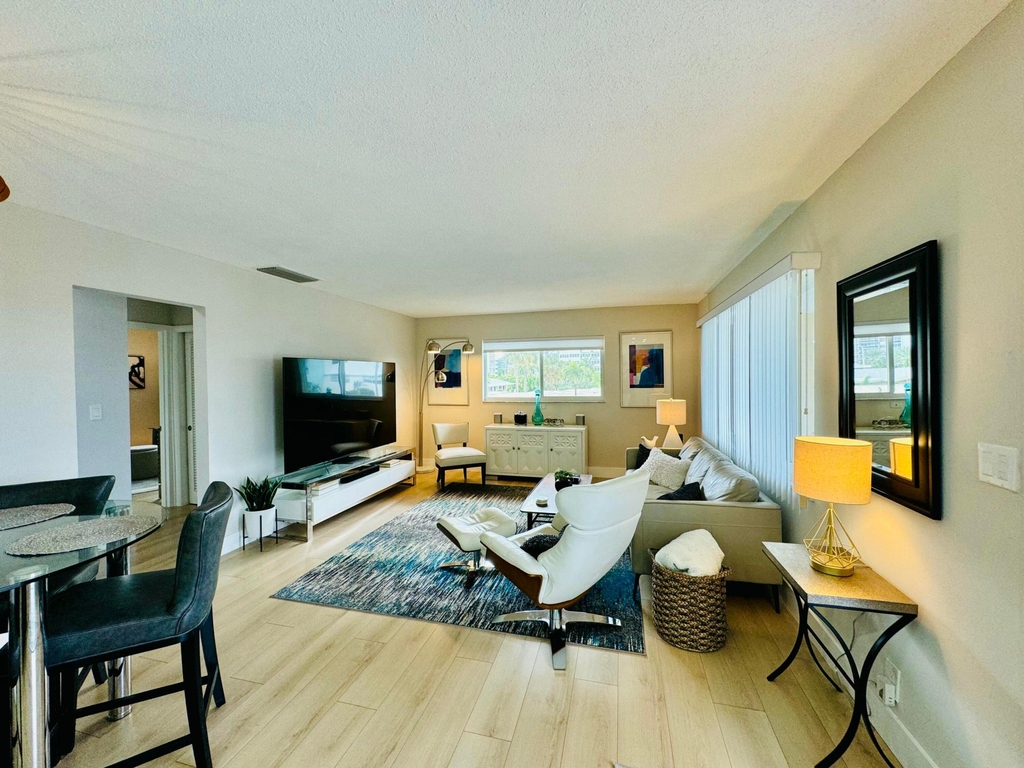 3201 Ne 29th Street - Photo 10