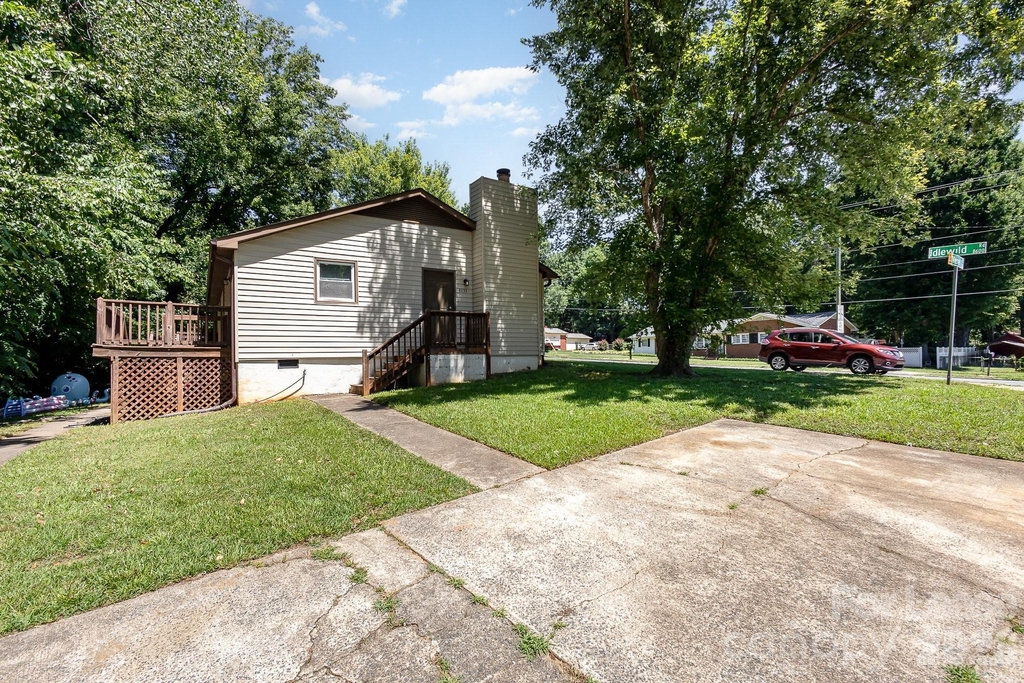 3131 Vestal Place - Photo 15