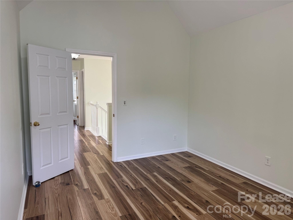 136 Madelia Place - Photo 46