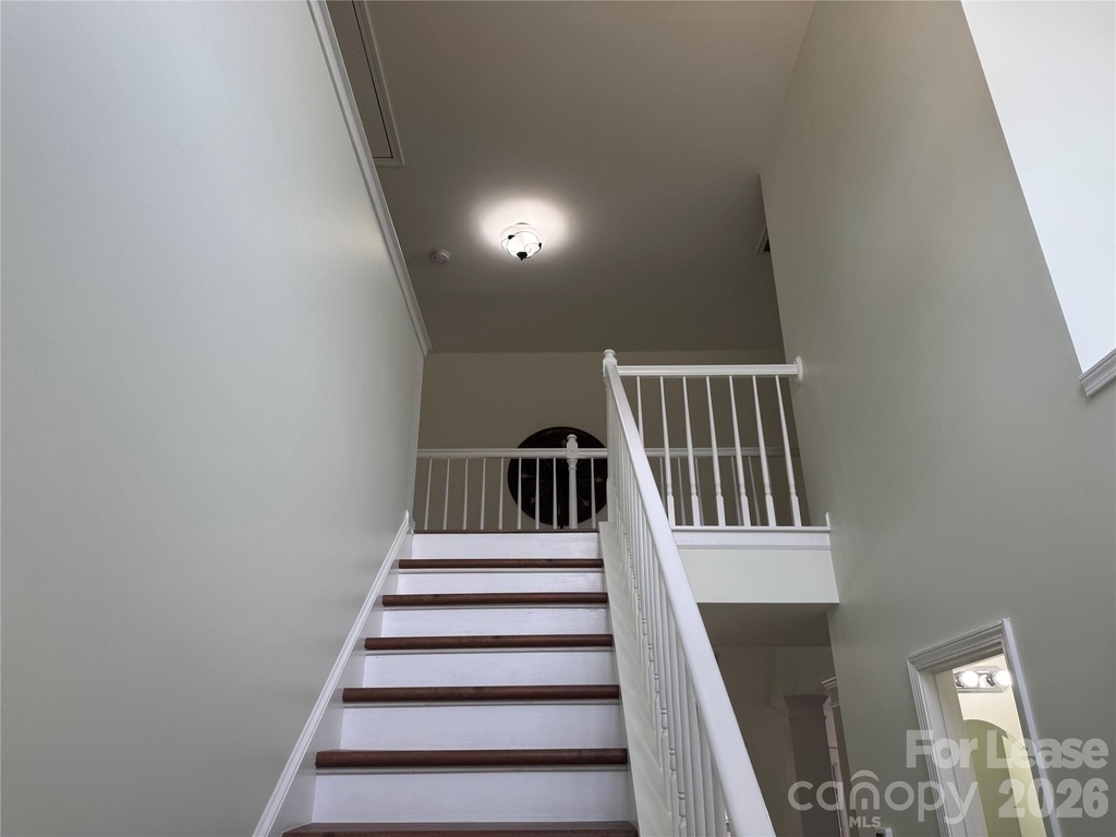 136 Madelia Place - Photo 37
