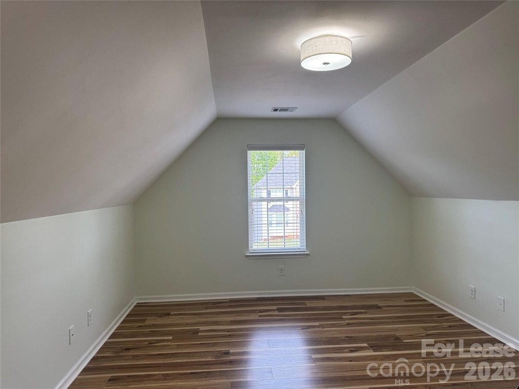 136 Madelia Place - Photo 47