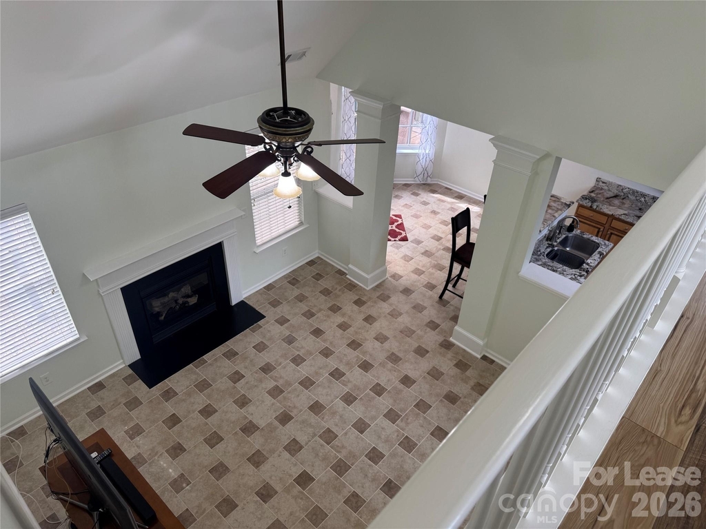 136 Madelia Place - Photo 38