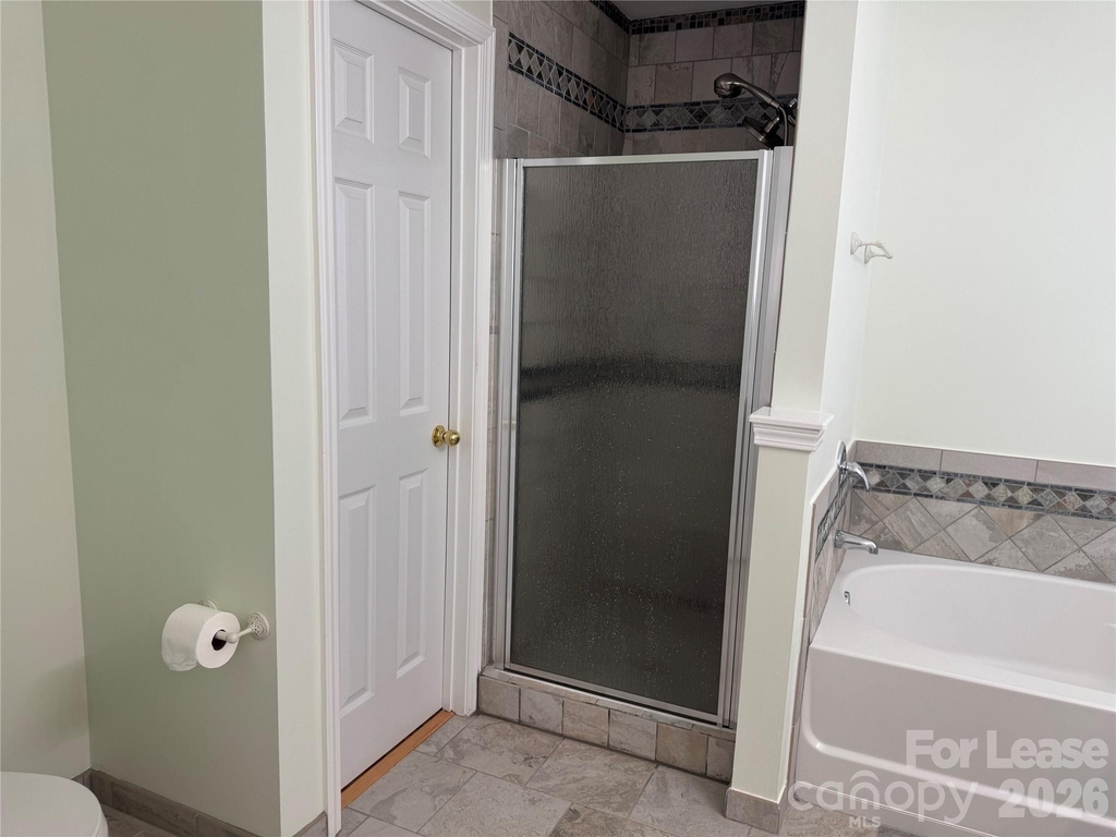136 Madelia Place - Photo 25