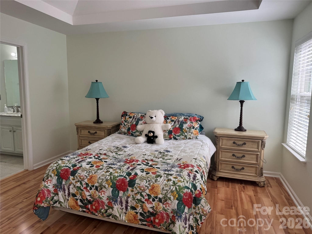 136 Madelia Place - Photo 22