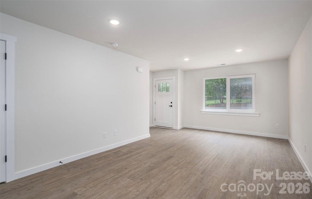 420 17th Street - Photo 6