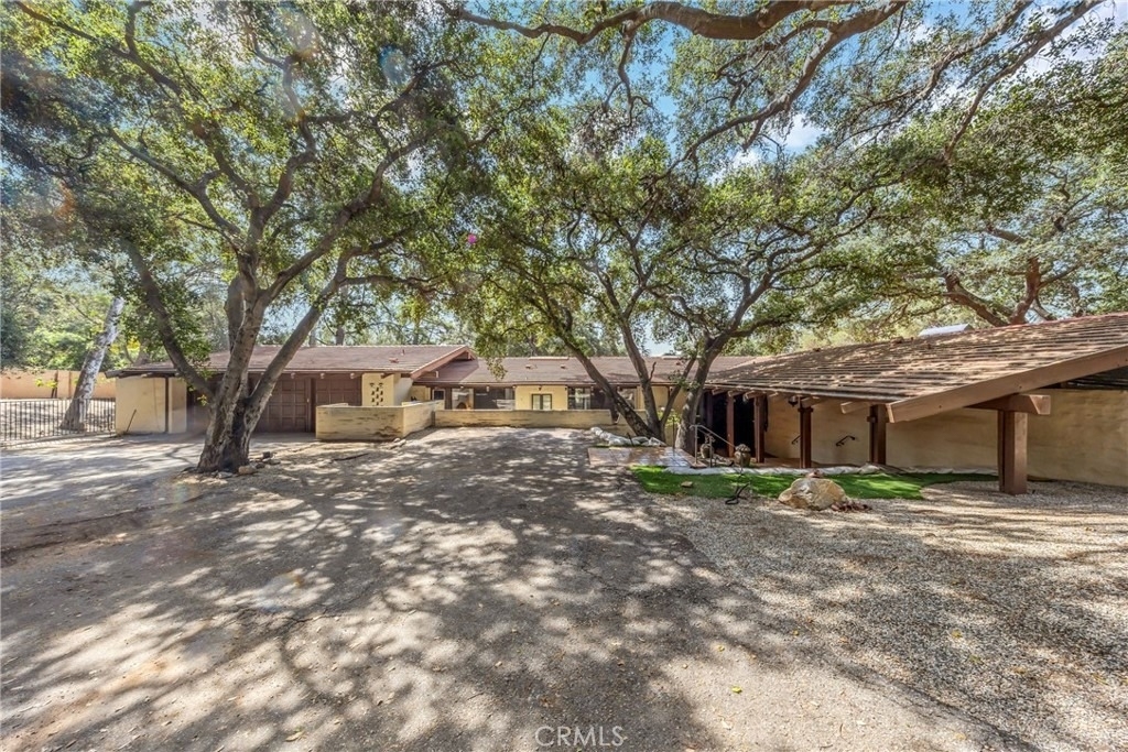 2300 Villa Heights - Photo 0