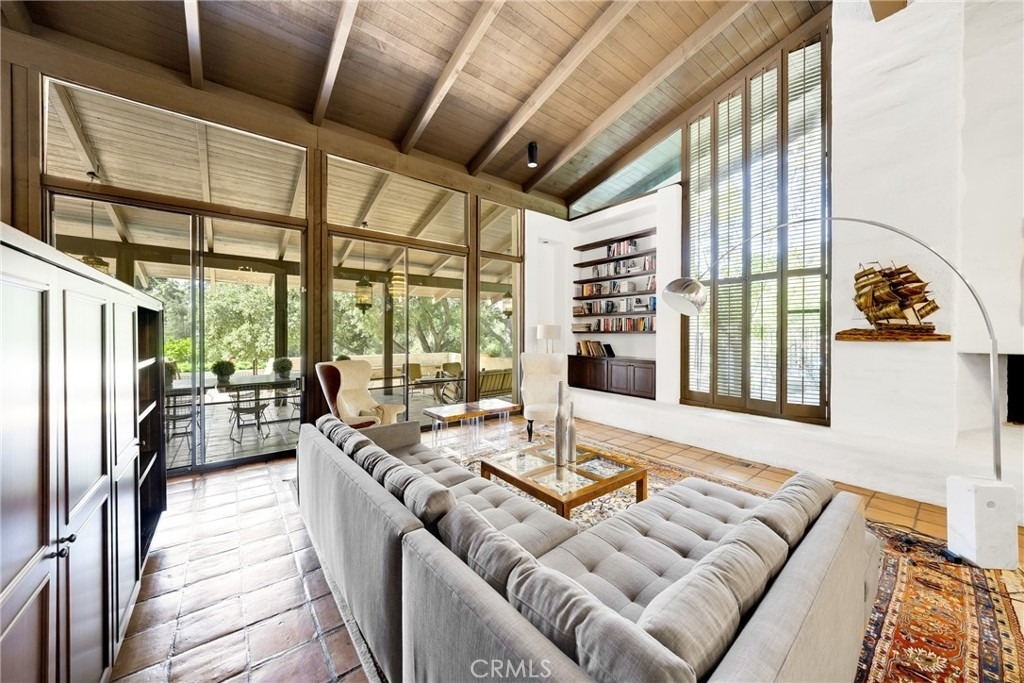 2300 Villa Heights - Photo 11