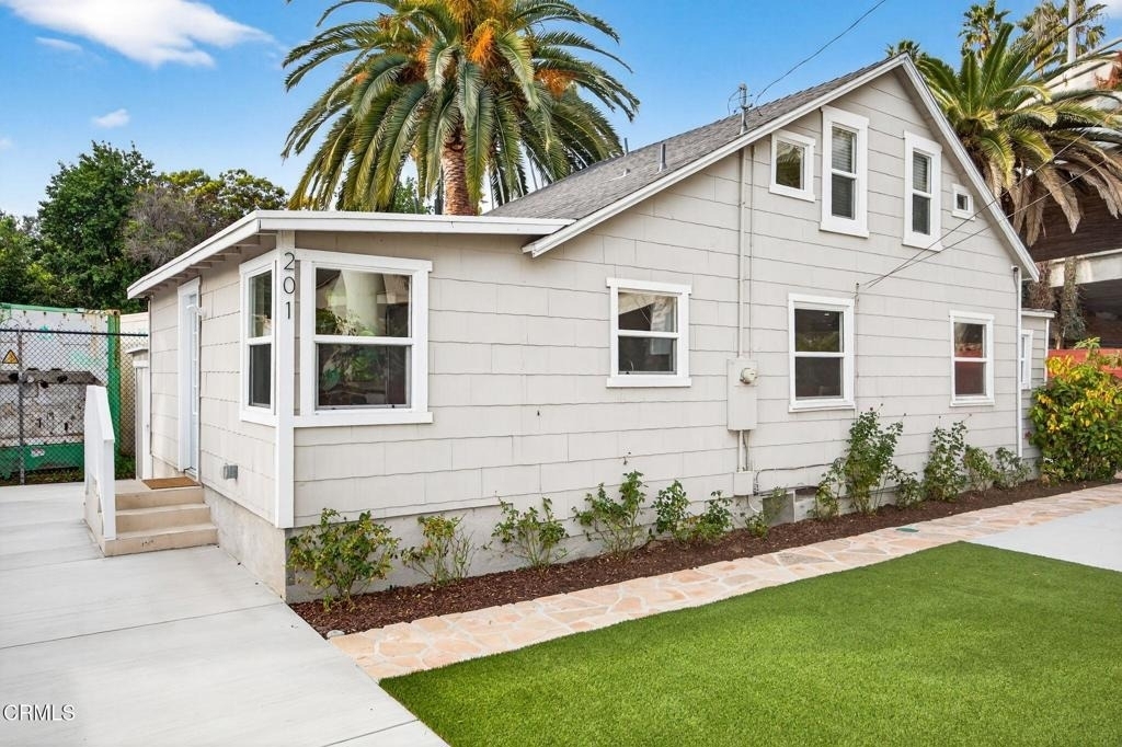 201 S Olive Street - Photo 30