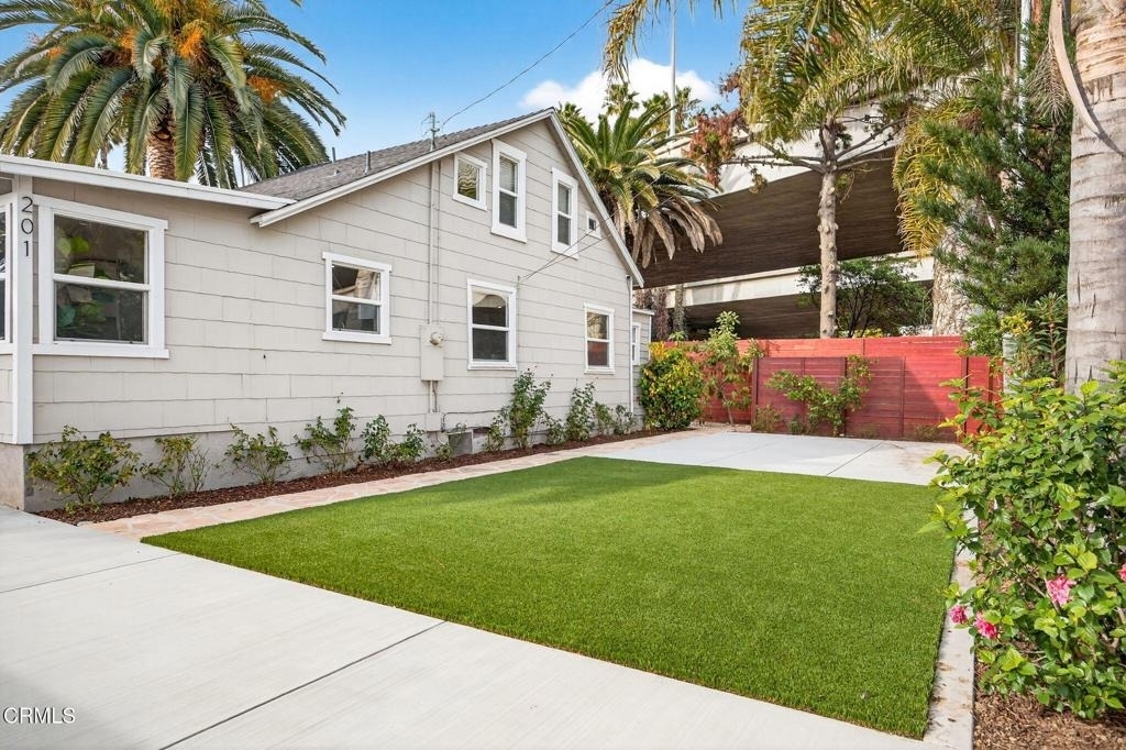 201 S Olive Street - Photo 2
