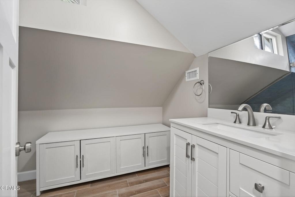 201 S Olive Street - Photo 23