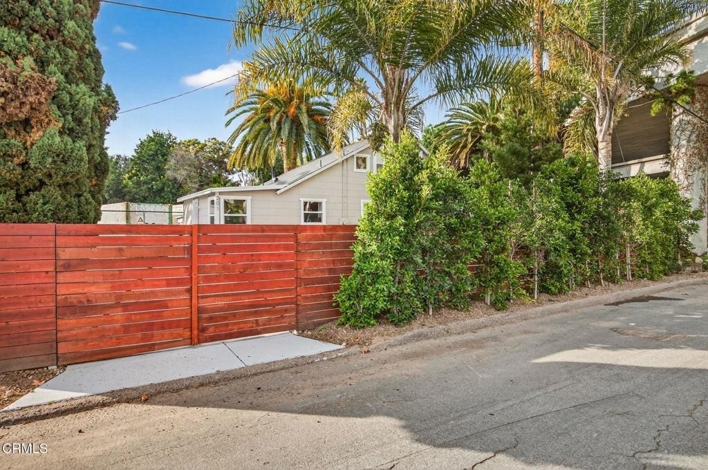201 S Olive Street - Photo 38