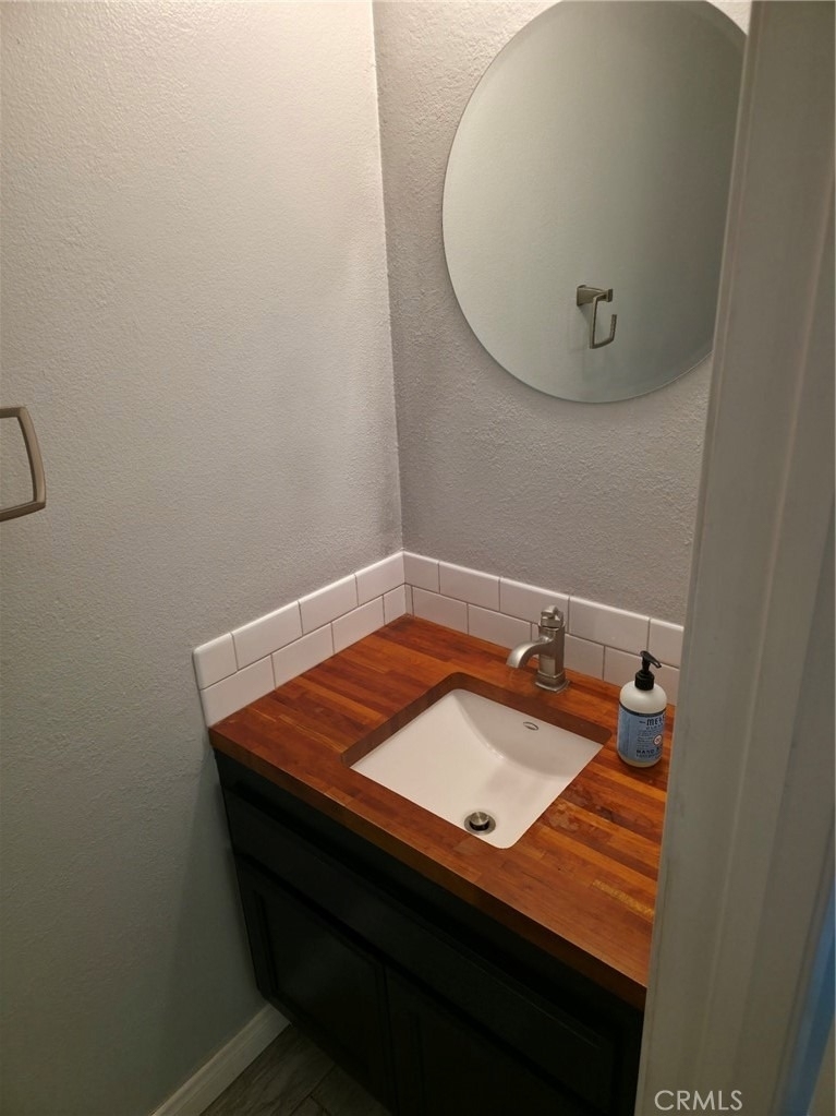 4558 Willis - Photo 4