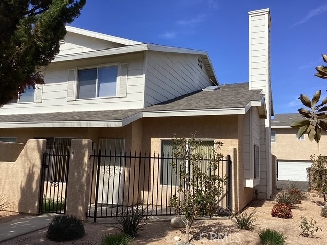 39225 10th Street W - Photo 0