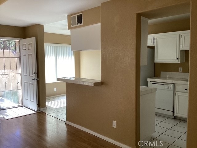 39225 10th Street W - Photo 3