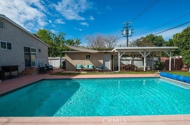 17827 Burbank Boulevard - Photo 31
