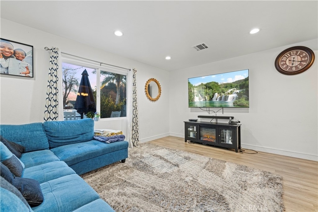 467 Susan Ave - Photo 11