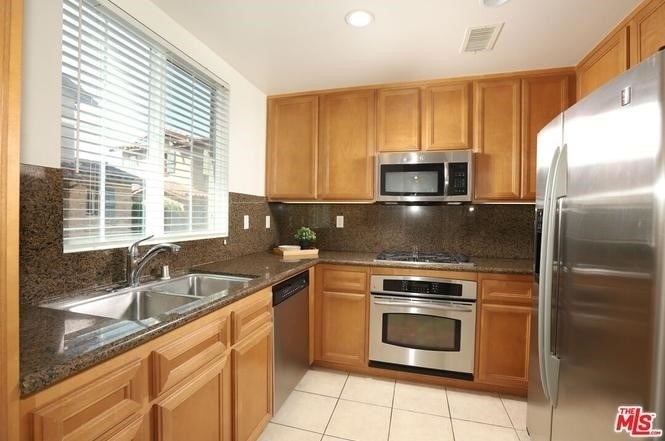 211 Danbrook - Photo 9