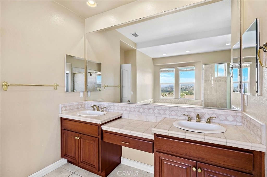 27731 Daisyfield Drive - Photo 14