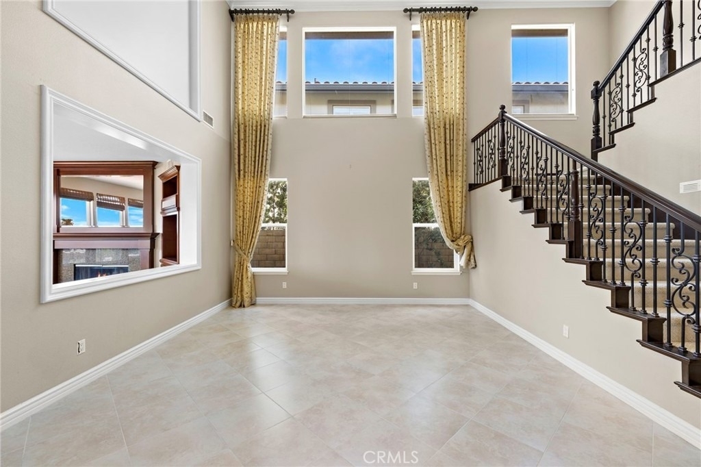 27731 Daisyfield Drive - Photo 5