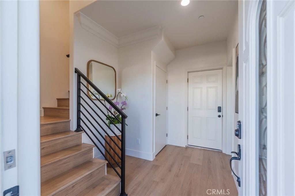 712 N Chestnut Avenue - Photo 5