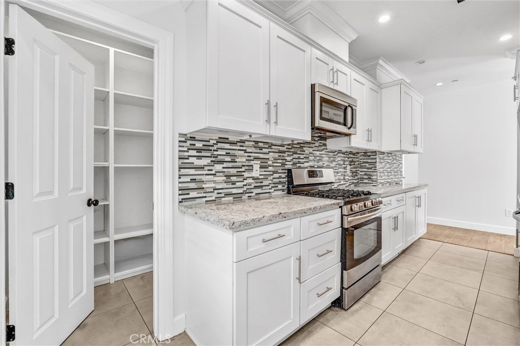 6711 Clybourn - Photo 17