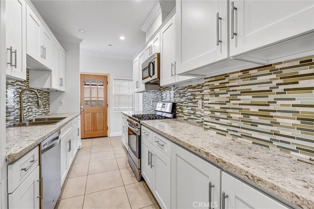 6711 Clybourn - Photo 14