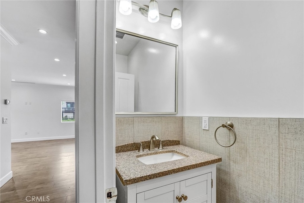 6711 Clybourn - Photo 20
