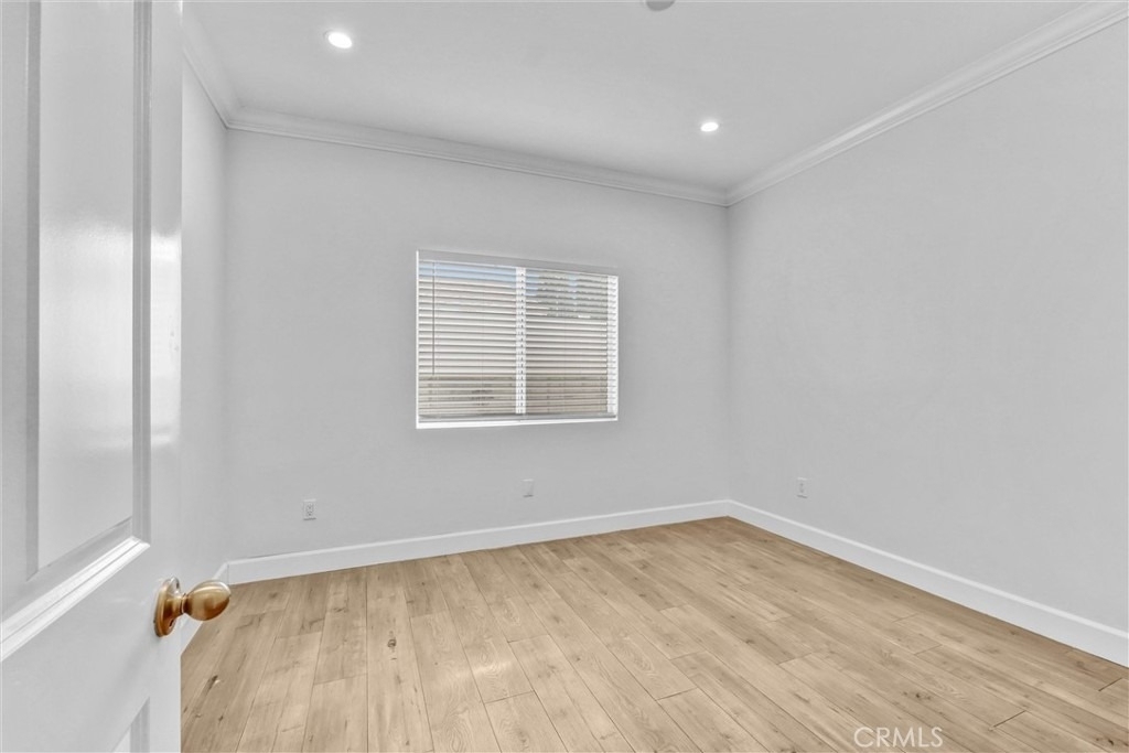 6711 Clybourn - Photo 18