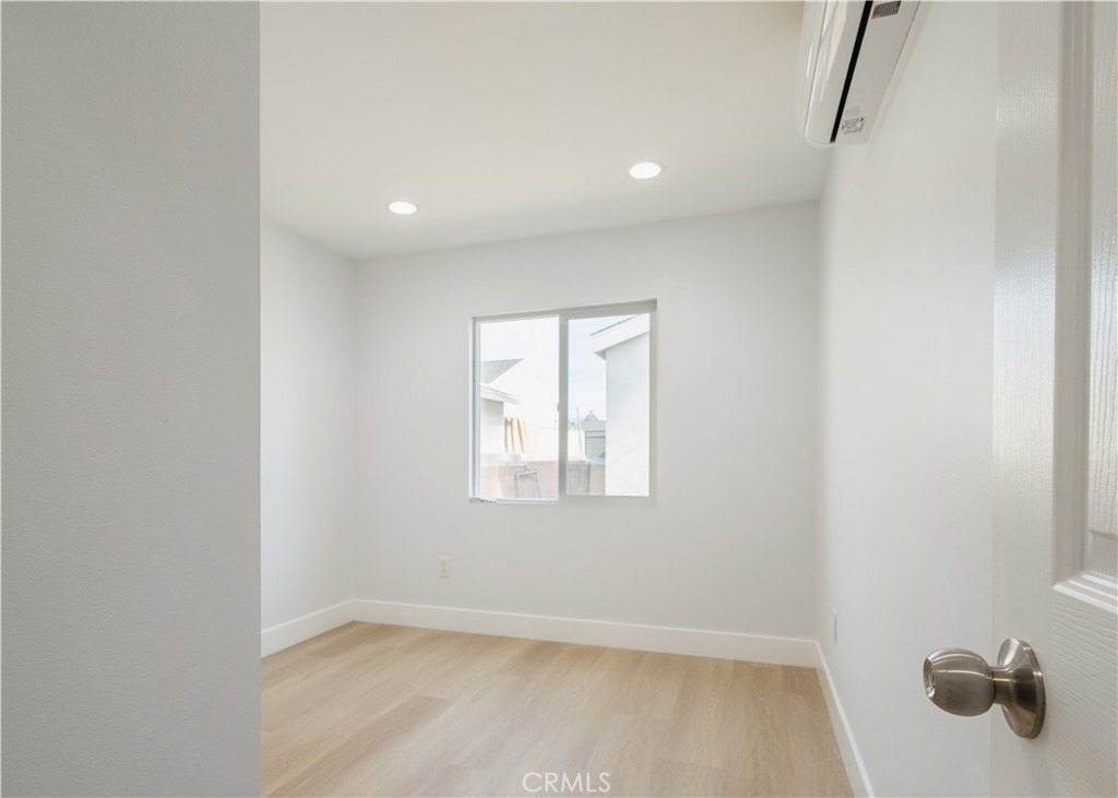 4937 Taft - Photo 11
