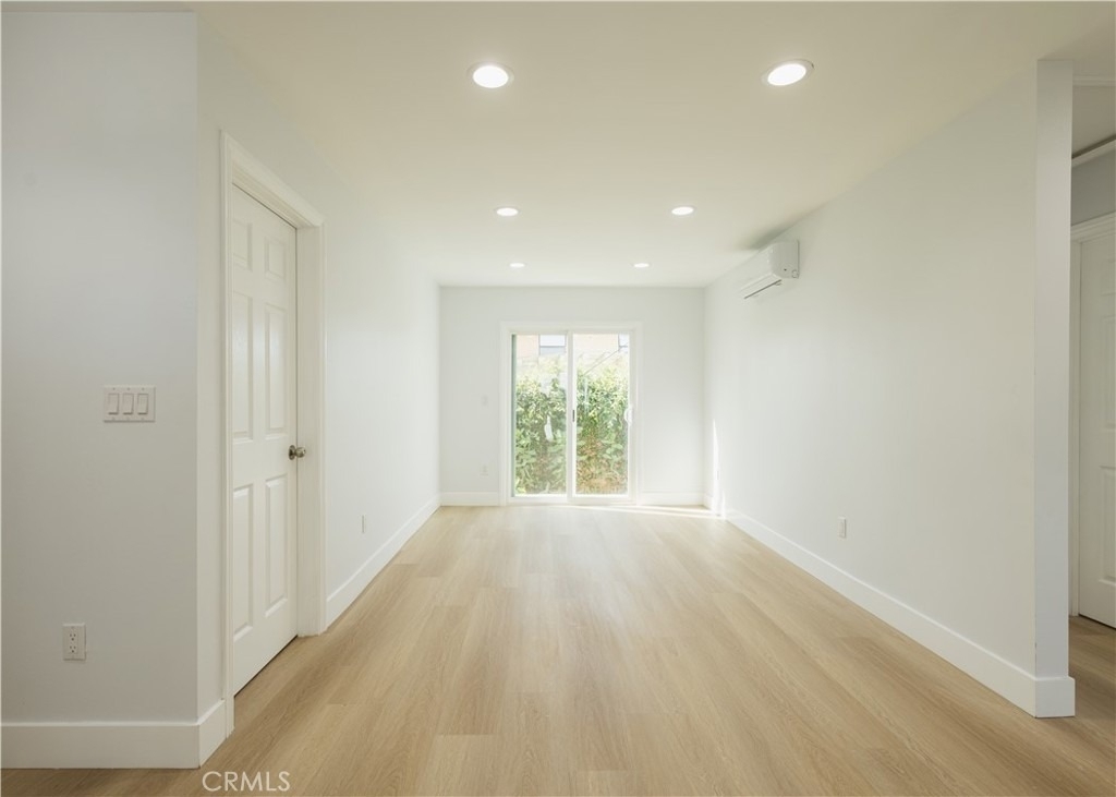 4937 Taft - Photo 5