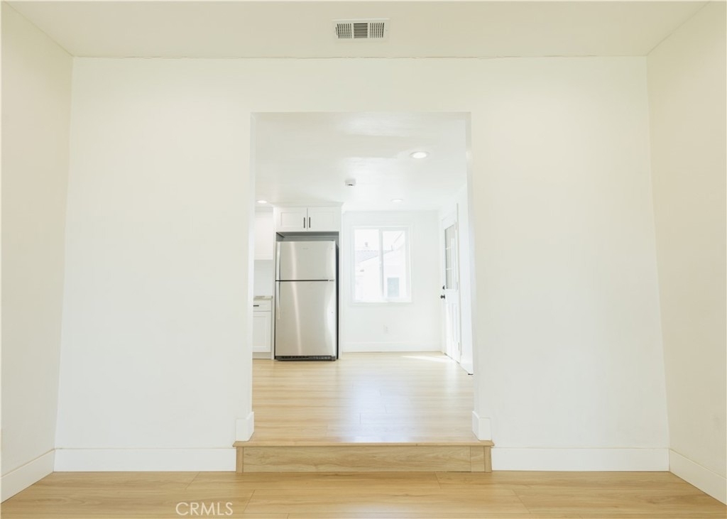 4937 Taft Street - Photo 4