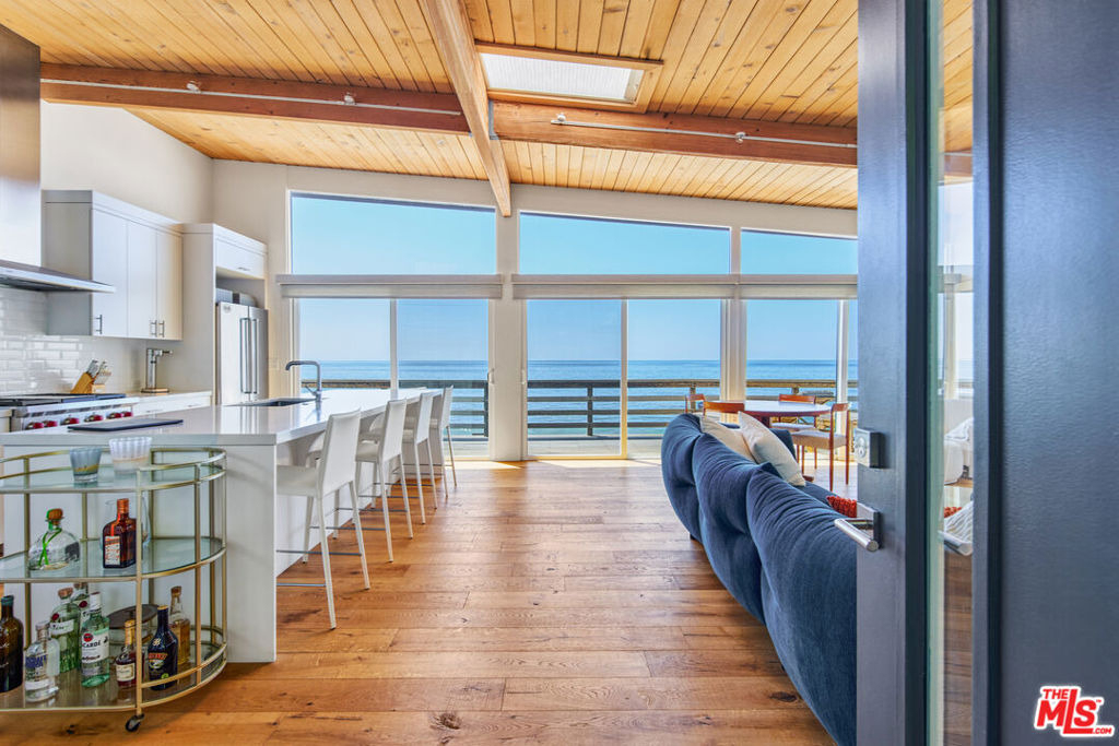 24246 Malibu Road - Photo 4
