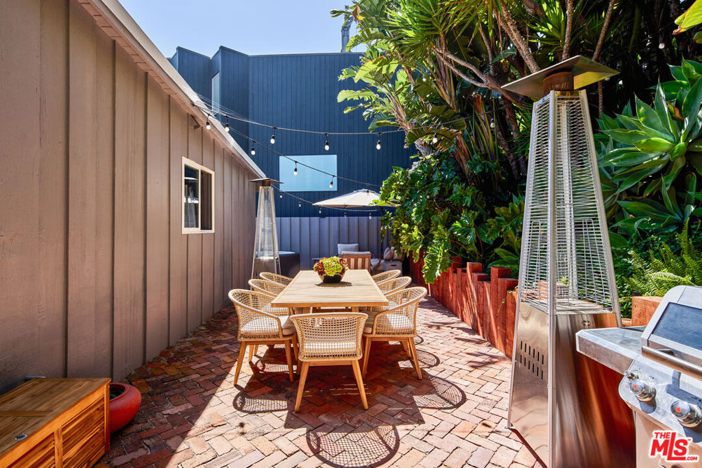 24246 Malibu Road - Photo 16