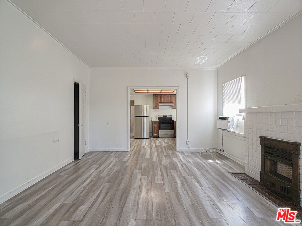 336 S Wilton Place - Photo 1