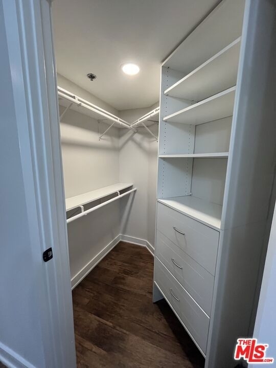 7660 Beverly Boulevard - Photo 5
