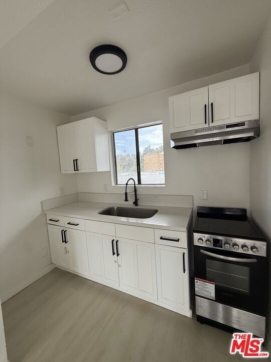 1816 N Gramercy Place - Photo 1