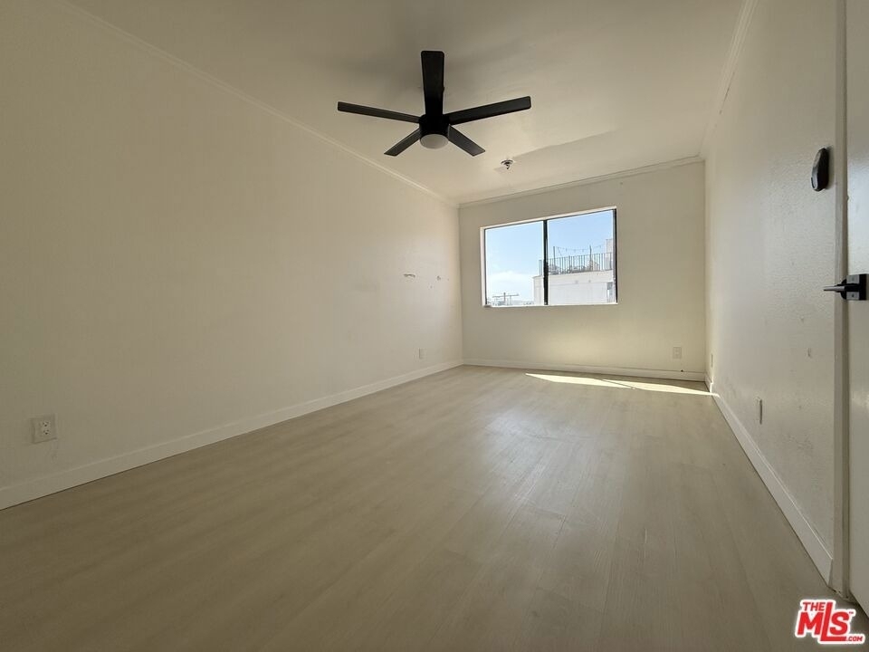 1816 N Gramercy Place - Photo 10