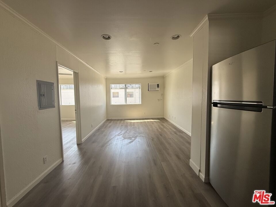 1816 N Gramercy Place - Photo 5