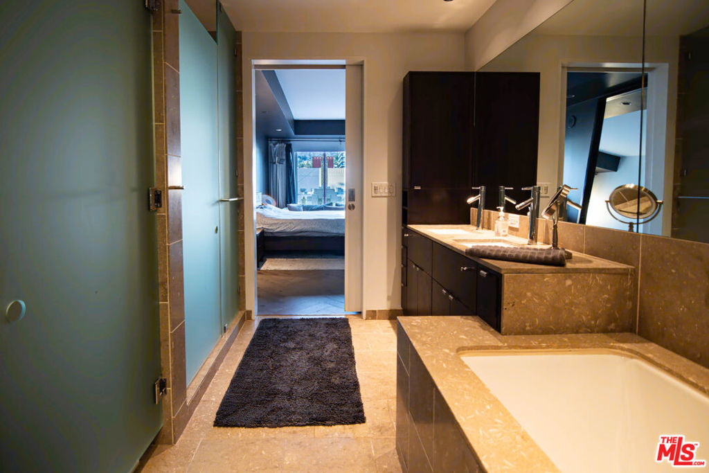 6250 Hollywood Boulevard - Photo 14