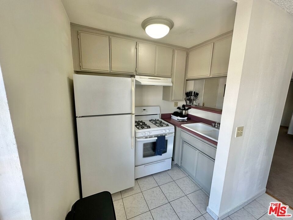 3600 Bagley Avenue - Photo 2