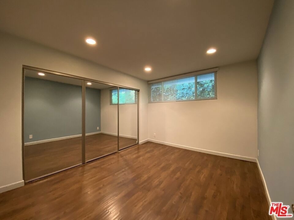 1920 Hillcrest Road - Photo 18
